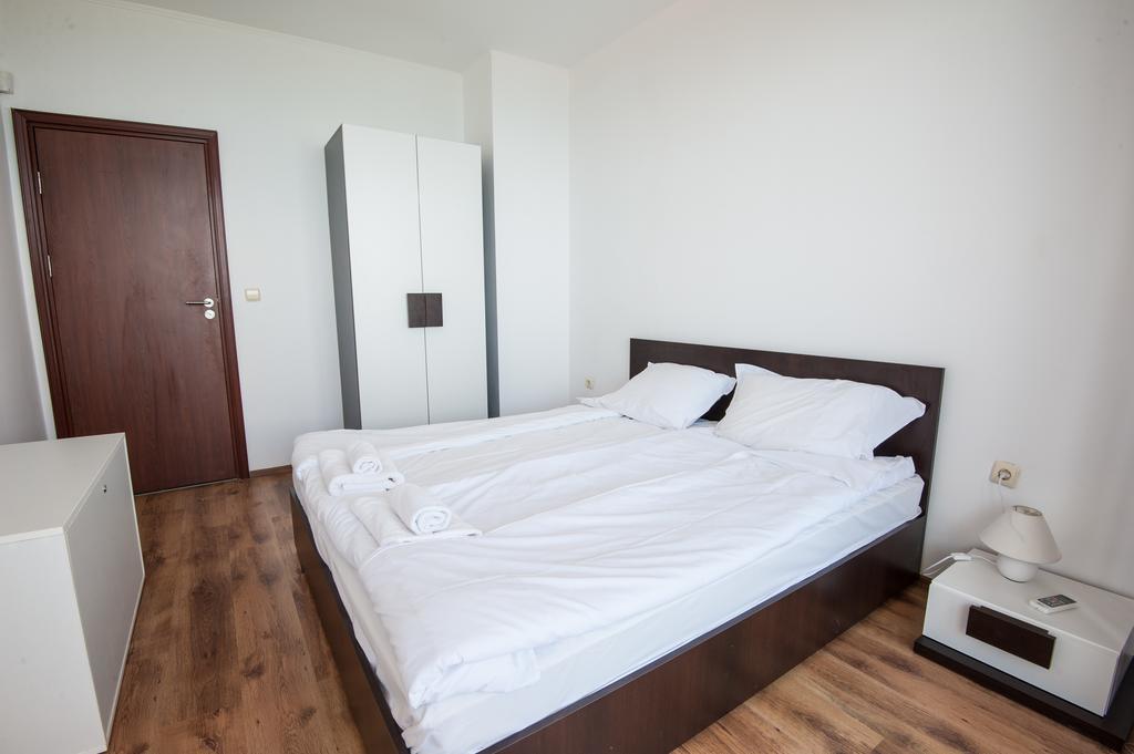 Momchil Villas Balcsik Kültér fotó